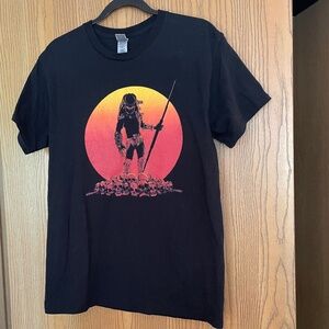 BLACK PREDATOR WITH RED MOON & HUMAN SKULLS GRAPHIC T-SHIRT SIZE M